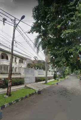 Rumah Luas Sayap Dago Kota Bandung