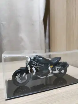 Shell Diecast (Ducati Xdiavel S)