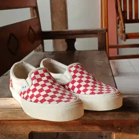 Sepatu vans OG checkerboard merah red 43 Rare stock