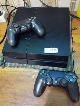 PS4 500gb + kelengkapan nya