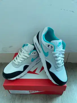 NIKE AIRMAX 1 WOMEN