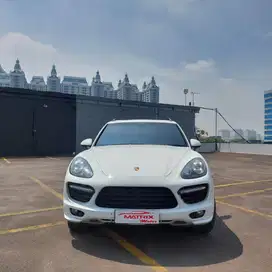 PORSCHE LANGKA! PORSCHE CAYENNE GTS 4.8 2014! KONDISI SUPER!