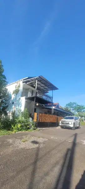 Disewakan Homstay kolam renang full furnished + kantor di lantai 2