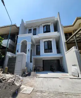 Rumah Baru Graha Family Surabaya Barat dkt Mayjend Pakuwon Citraland