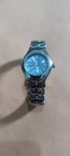 Jam tangan merk Guess wanita ORIGINAL.