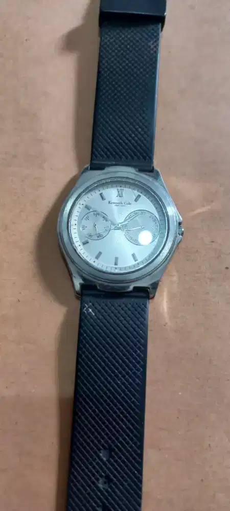 Jam tangan merk Kenneth Cole ORIGINAL