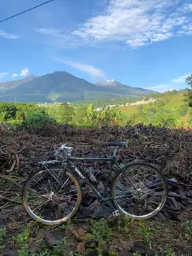 Di jual surly crosh check 2021 pemakaian 2022 size 50