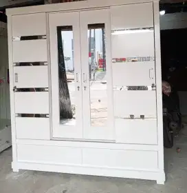 Lemari Sliding Buka Tutup Pakaian Baju kayu 4 Pintu Banyak Laci