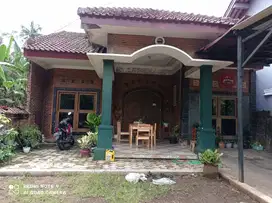 Rumah batu bata unik rumah pensiunan