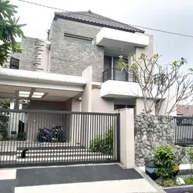 Dijual Rumah Mewah di Area Soekarno Hatta Luas 400 Hitung Tanah