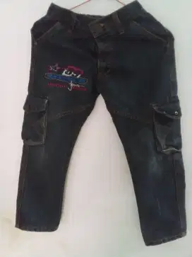 Celana jeans panjang anak size 7