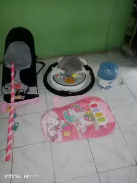 PERLENGKAPAN BAYI Baby stroller dll