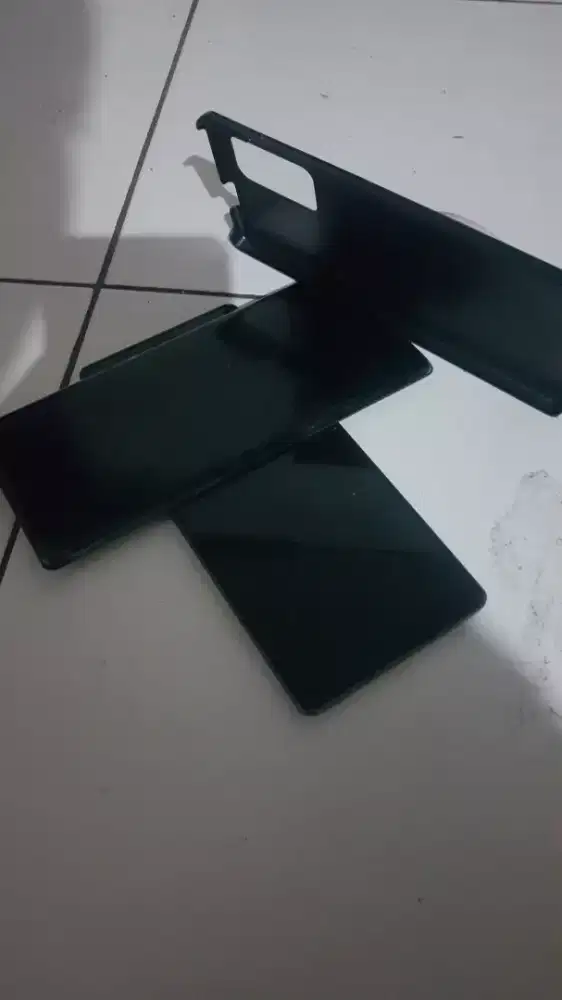 smartphone LG wing, with hardcase