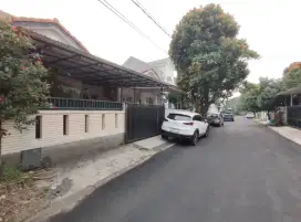 *RUMAH Rapi Terawat Dijual Cepat di Nusa Loka BSD*