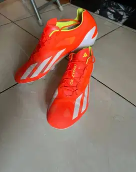 Sepatu Bola Adidas X Crazyfast+ FG