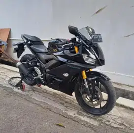 Yamaha R25 ABS 2022