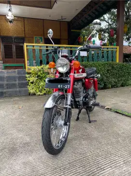 Honda CB 100 Thn 1976