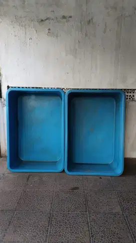Dijual 2 Bak Kolam Fiber Uk 120x80x40 cm (Nego)