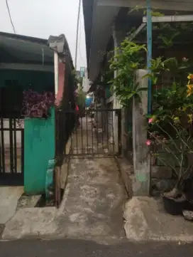 JUAL RUMAH SECONDARY LENTENG AGUNG JAKSEL