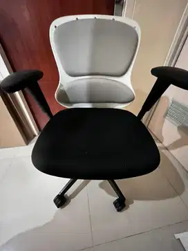 Kursi Kantor/ kursi kerja