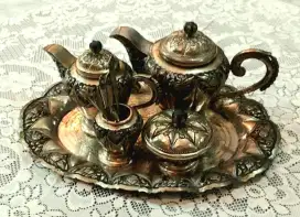 Tea Set Kuningan (BUKAN PERAK!)Yogya ( Kotagede) Antique