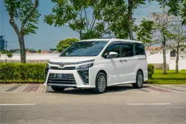 Toyota Voxy 2019 Putih