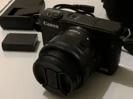 CANON EOS M10 (Second Like New)