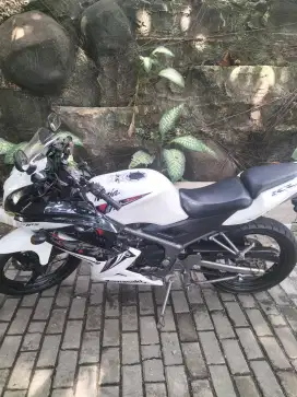 Jual ninja rr new 2014 Bekasi kota/TT beat th muda