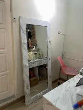 Kaca hias, kaca butik, kaca toko, kaca lampu