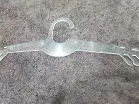 Hanger bh akrelik