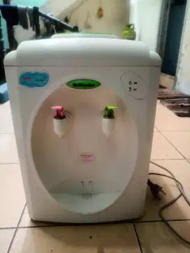 MIYAKO DISPENSER PANAS DINGIN NORMAL