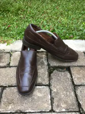 Sepatu Second Original Kulit Slip On Clarks