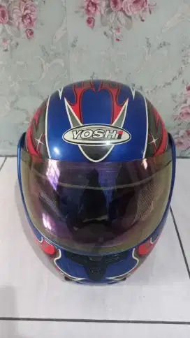 Helm Merk Yoshi size M, model langka