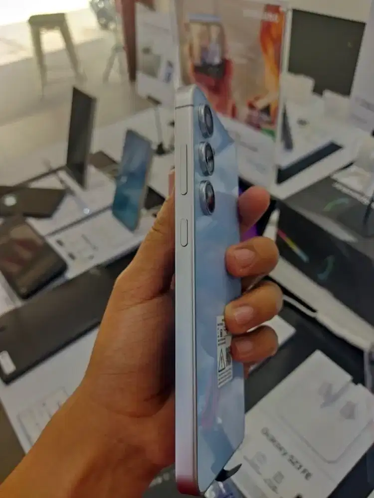 Samsung S24Fe 8/256Gb