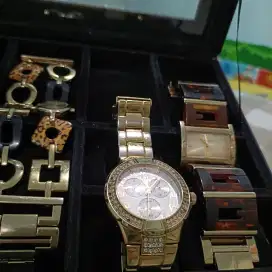 dijual 3 jam merk Guess second