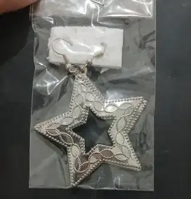 Anting Big Star