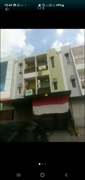 Dijual, ruko 3 lantai, di jl.Soetoyo samping bank BNI sdh renovasi