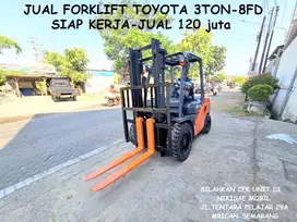 Second Forklift Toyota 3 Ton-8FD Siap kerja (O8.I3.26.5O.95.95)