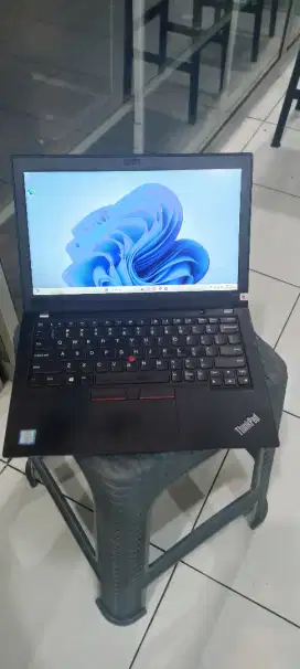 Laptop Bandel Thinkpad X280 mulus...