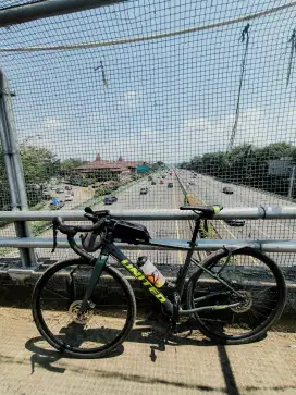 Sepeda Gravel - United Gavriil