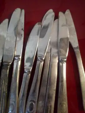 Pisau roti 9 biji dan 2 sendok