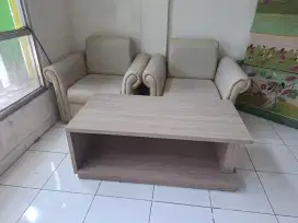 Sofa dan Meja Bekas Bagus Cikarang