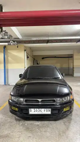 Mitsubishi Galant Hiu 2000 Bensin