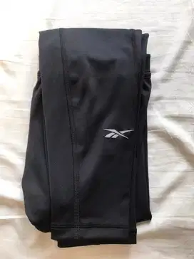 Dijual celana compression reebok original