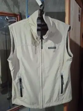 BARANG BEKAS VEST/JAKET/ROMPI