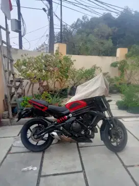 JUAL CEPAT ER 6N MULUS KM RENDAH tahun 2012