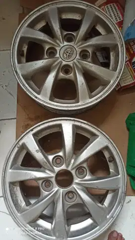 Dijual velg Avanza ORI R14