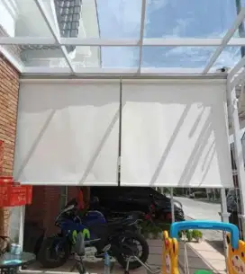 Roller blinde gorden jendela