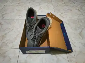 Asics HyperGEL-YU size 46,5