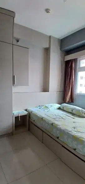 Di Sewa kan Apartemen Green Pramuka
